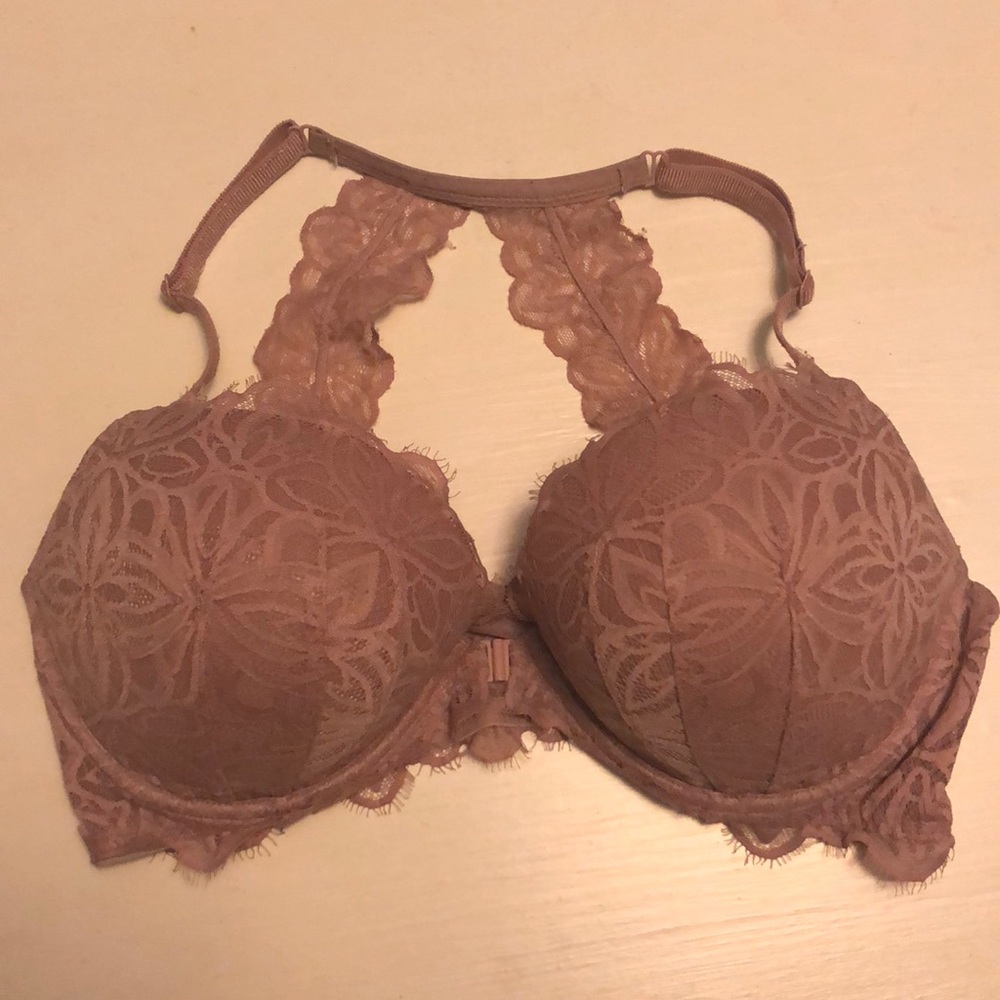 36DD front-close Date Racerback